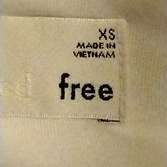 Wilford Free Crop Top - Picture 2 of 5